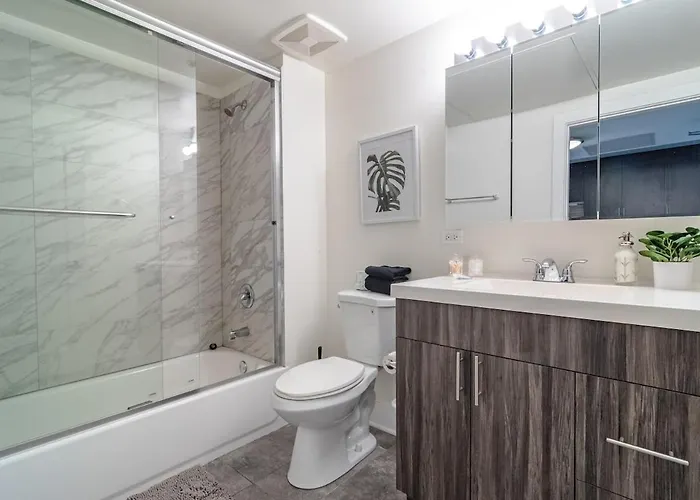 Mccormick Place Huge 2br Cozy Loft With Optional Parking Sleeps 8 Near Soldier Field And Grant Park Appartement